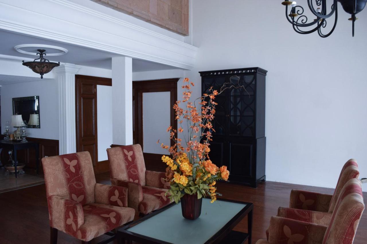 Hotel Virrey Rio Bravo エクステリア 写真