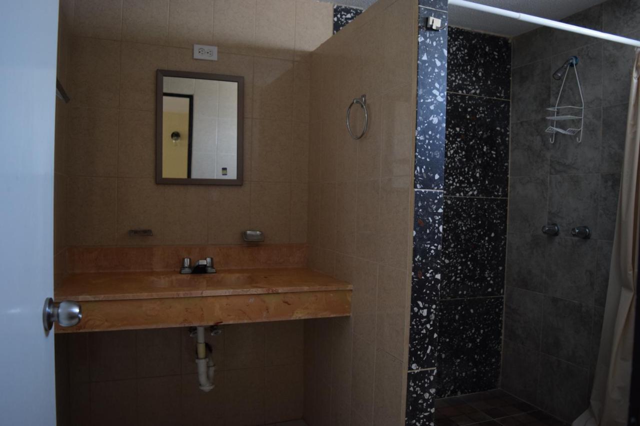 Hotel Virrey Rio Bravo エクステリア 写真